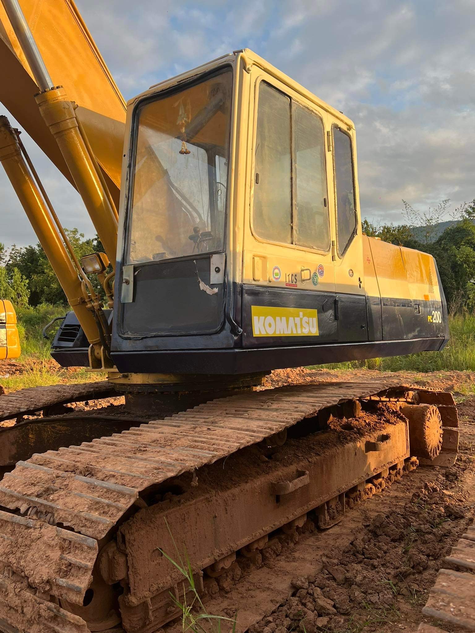 KOMATSU200-5 KOMATSU200-5