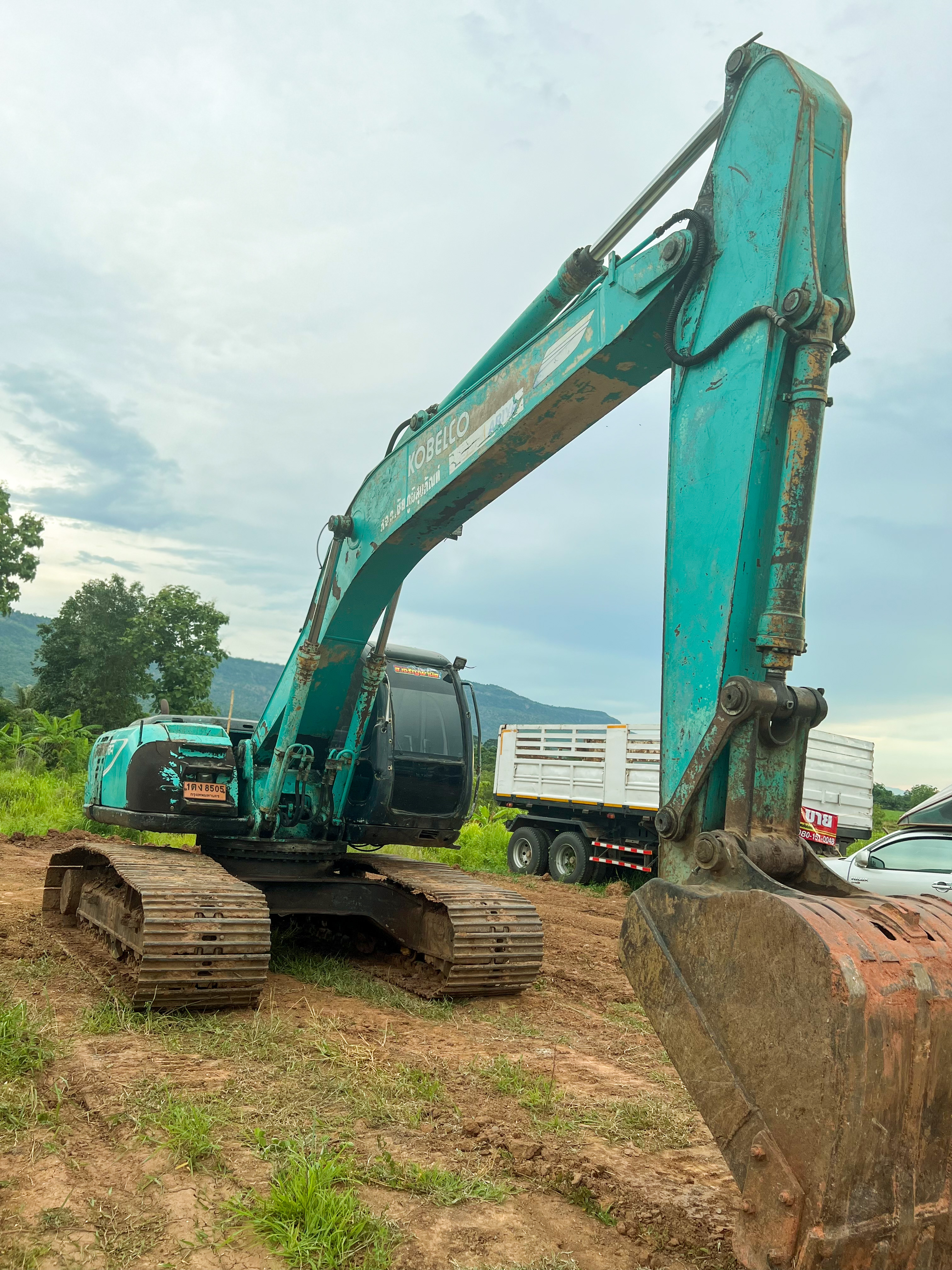 รถแม็คโคร KOBELCO SK200-5Mark V