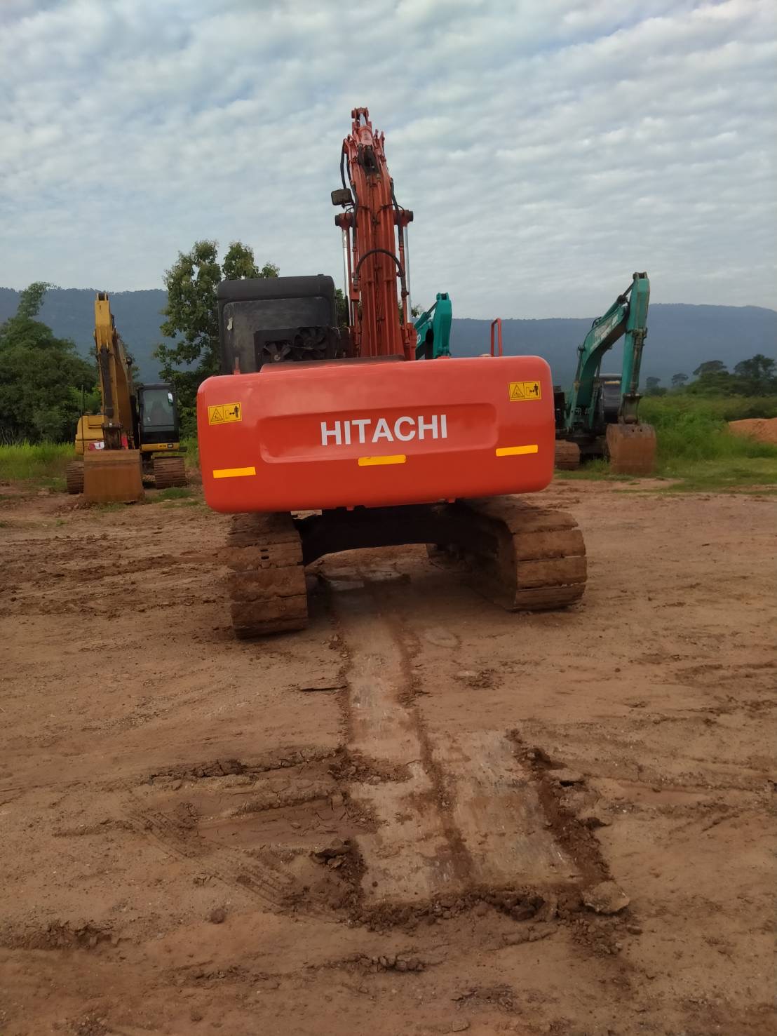 ขายแม็คโคร EX100-2