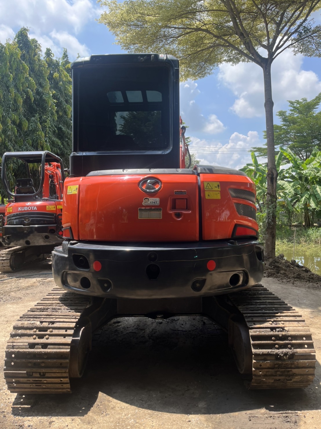 KUBOTA U55-6 AC ไมล์1,800ชั่วโมง KUBOTA U55-6 AC ไมล์1,800ชั่วโมง
