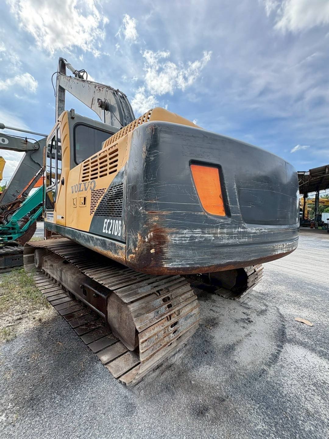 แบคโฮบูมยาวVOLVO EC210B แบคโฮบูมยาวVOLVO EC210B