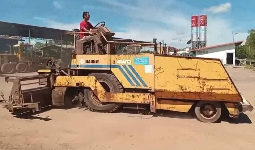รถปูยาง SUMITOMO HA45W รถปูยาง SUMITOMO HA45W