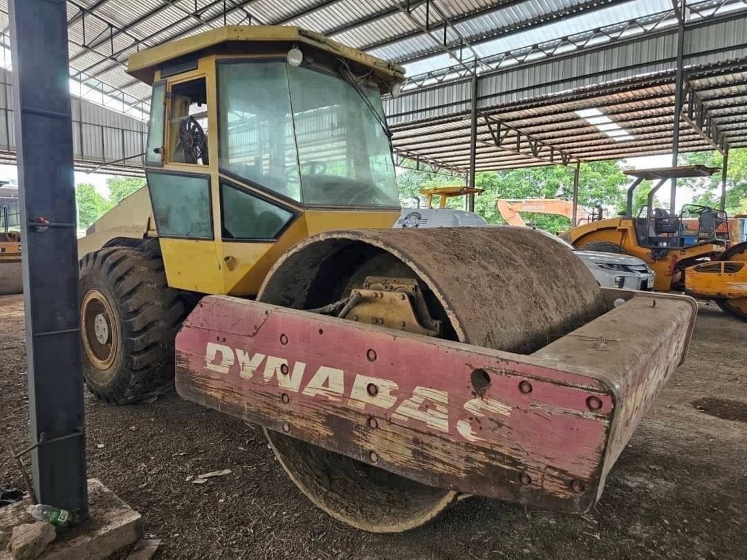 รถบด20ตัน DYNAPAC CA602