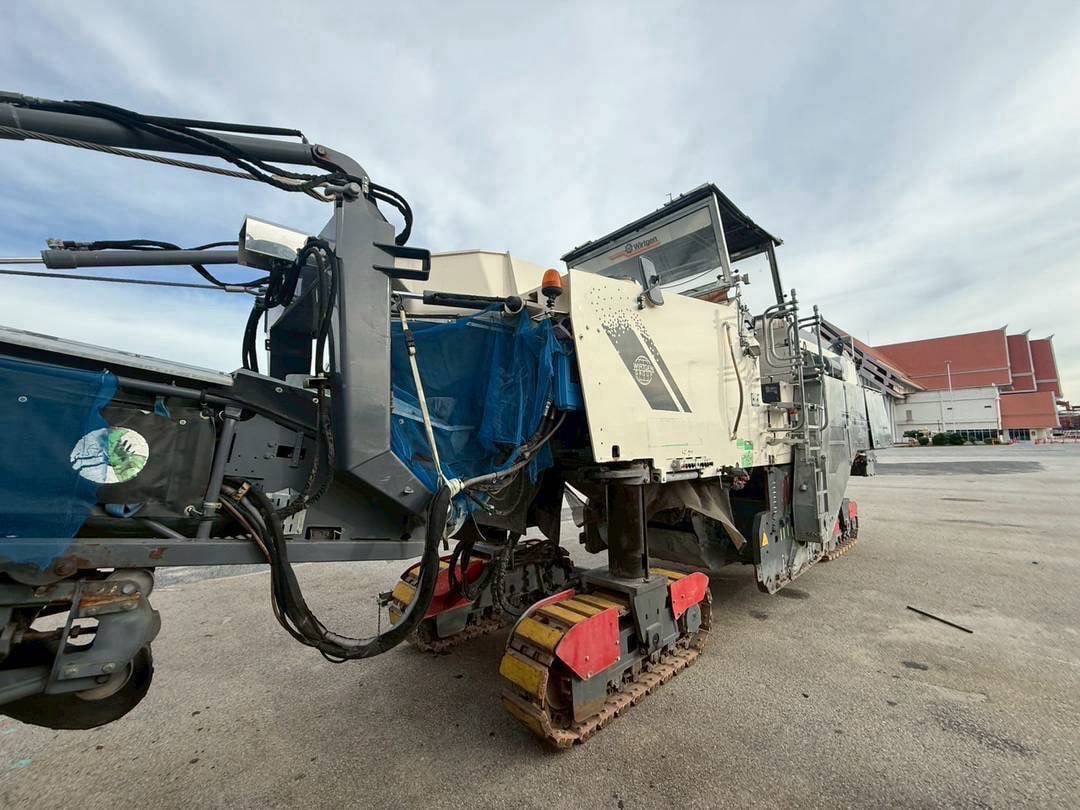 รถไสผิวถนนWirtgen W2100 รถไสผิวถนนWirtgen W2100