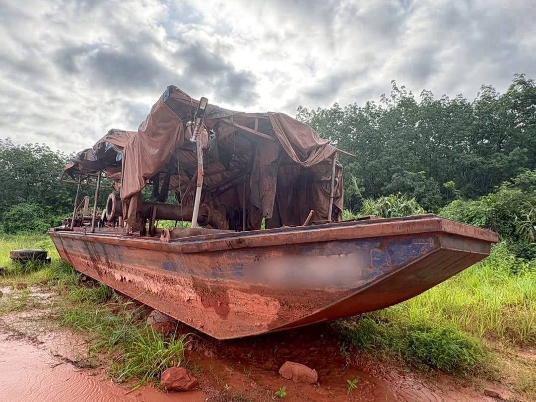 เรือดูดทราย 15 เมตร เรือดูดทราย 15 เมตร