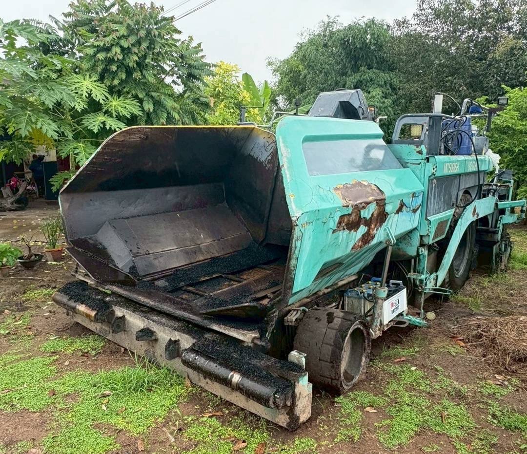 รถปูยาง 6 เมตร Mitsubishi MF60 WD
