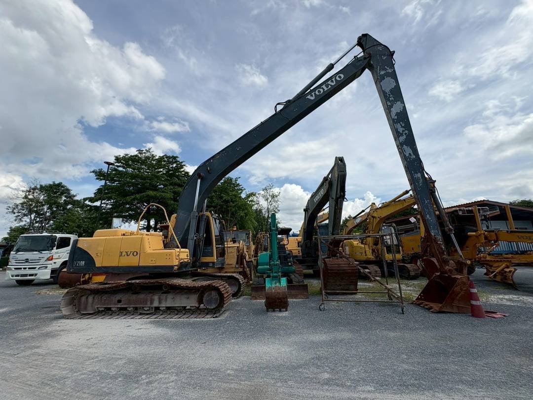 แบคโฮบูมยาวVOLVO EC210B แบคโฮบูมยาวVOLVO EC210B