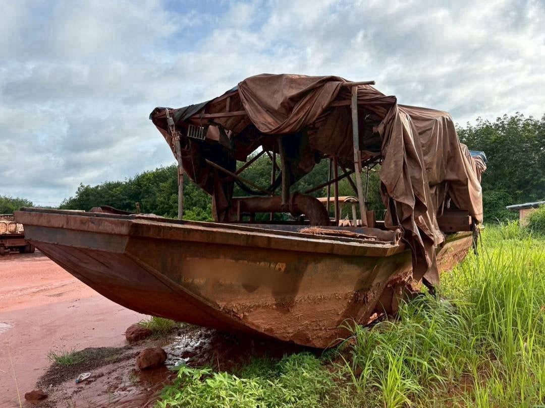 เรือดูดทราย 15 เมตร เรือดูดทราย 15 เมตร