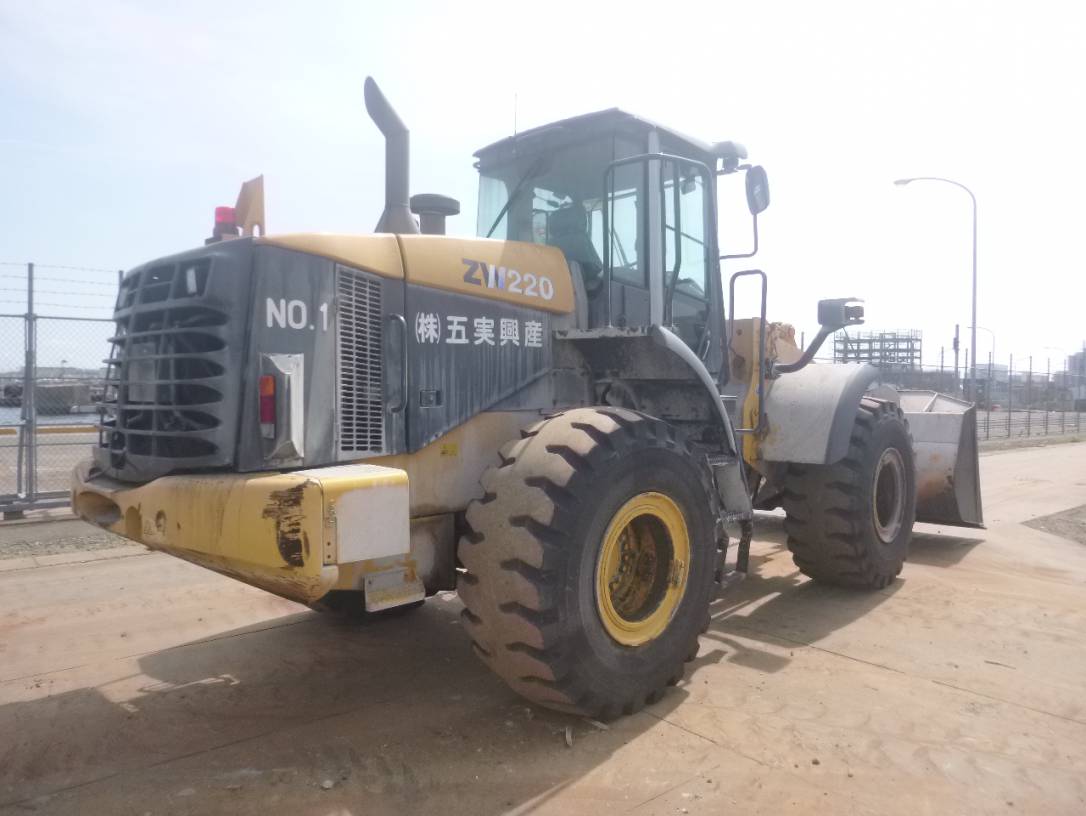 ขาย รถตัก Hitachi ZW220 นำเข้าญี่ปุ่น สภาพดี พร้อมใช้งาน เอกสารครบ ขาย รถตัก Hitachi ZW220 นำเข้าญี่ปุ่น สภาพดี พร้อมใช้งาน เอกสารครบ