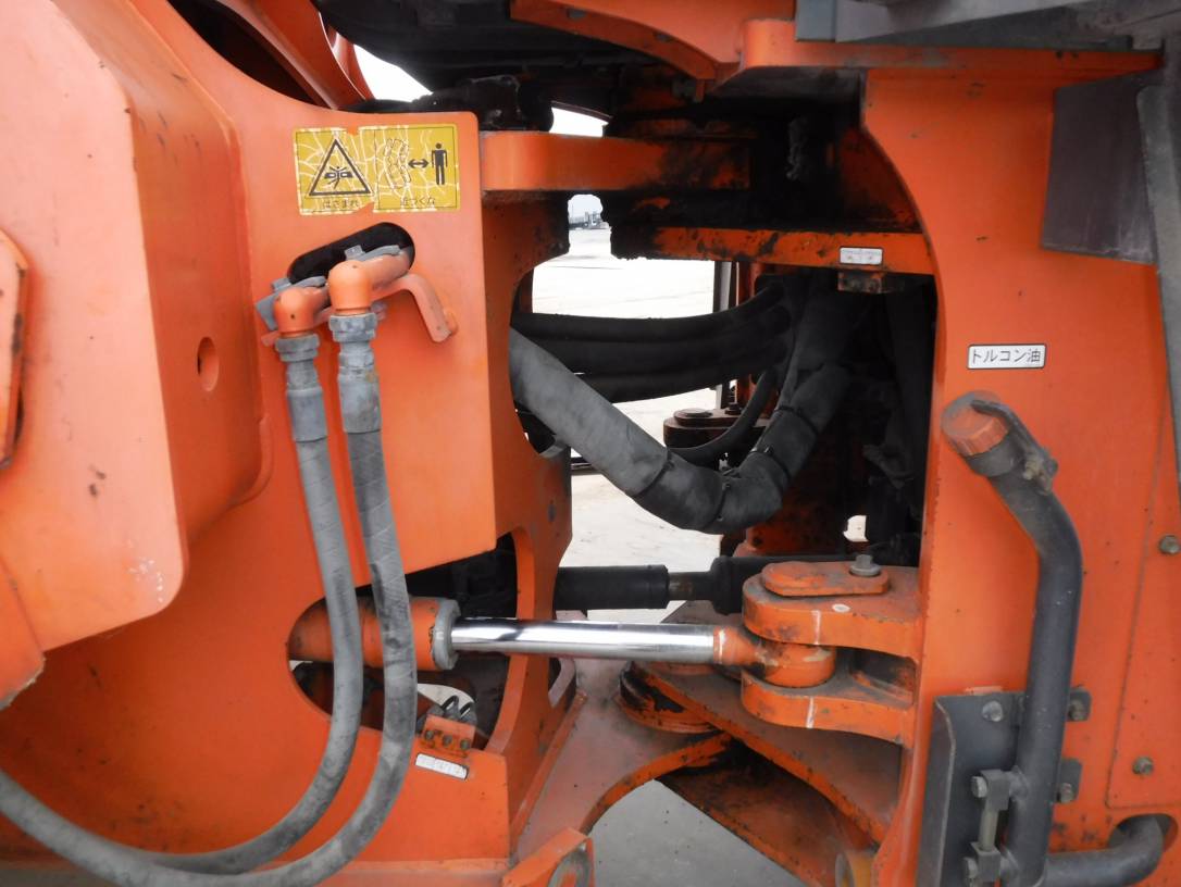ขาย รถตัก Hitachi ZW250 นำเข้าญี่ปุ่น สภาพสวย พร้อมใช้งาน เอกสารครบ