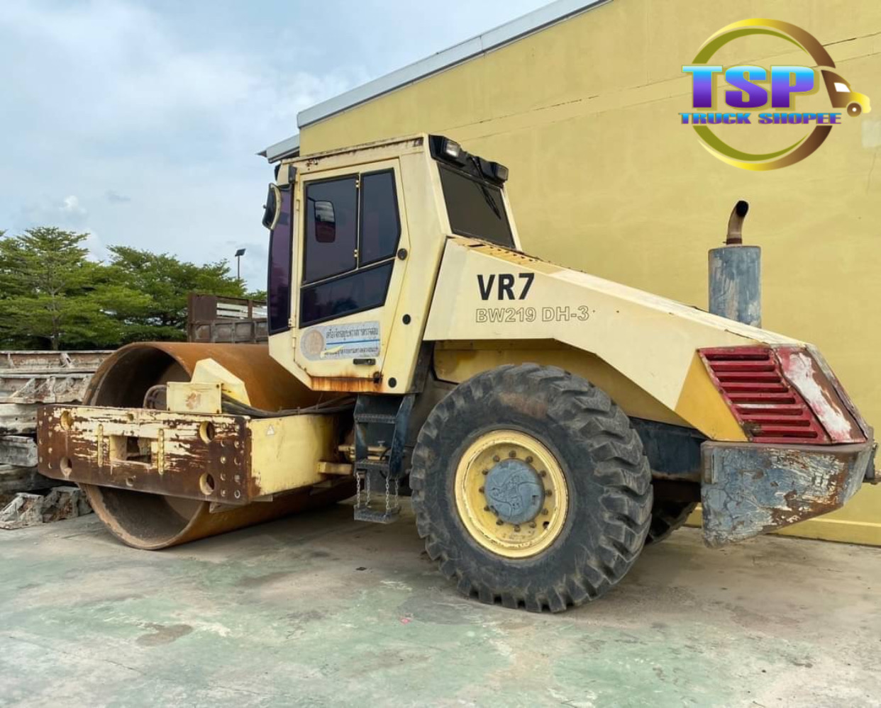 รถบด 2 เพลา 19 ตัน ปี 2002 ตู้แอร์ 1,190,000 สภาพเก่านอก BOMAG BW219DH-2 (pointing right)พร้อมใช้ แล