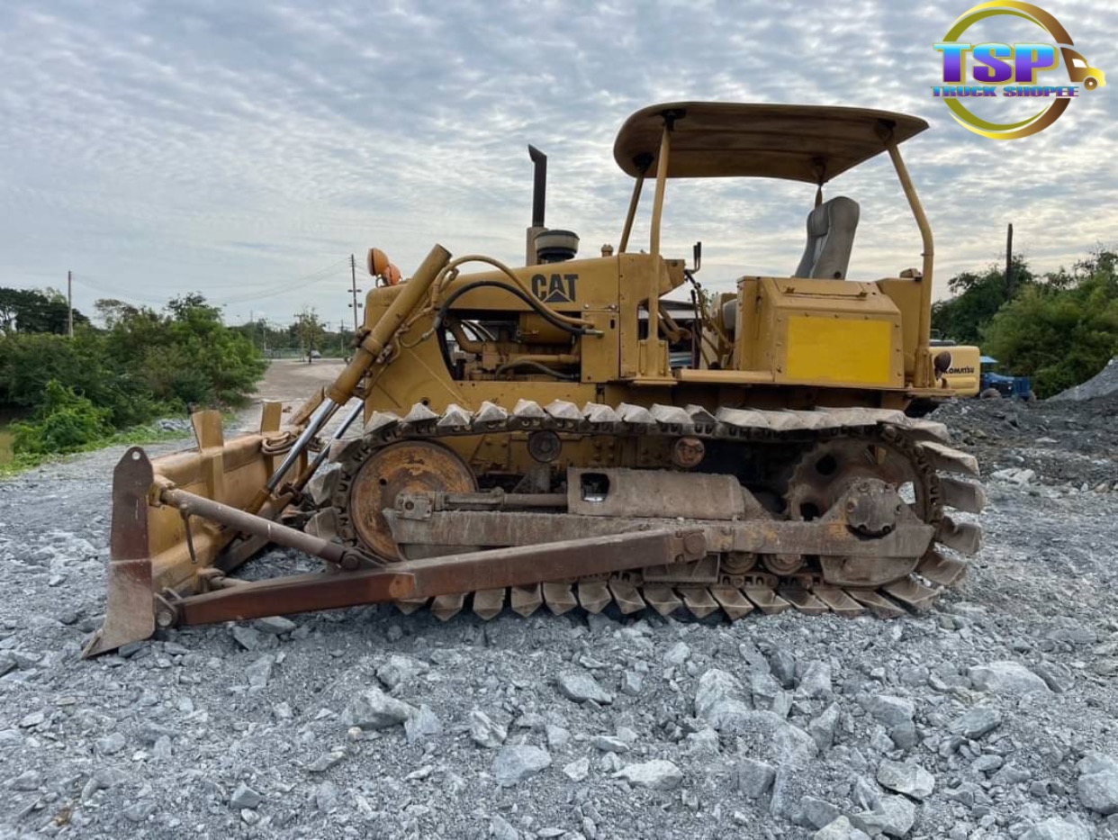 รถแทรคเตอร์ 580,000 บาท CATERPILLAR D4E เครื่อง 4 สูบ 09Z รถแทรคเตอร์ 580,000 บาท CATERPILLAR D4E เครื่อง 4 สูบ 09Z