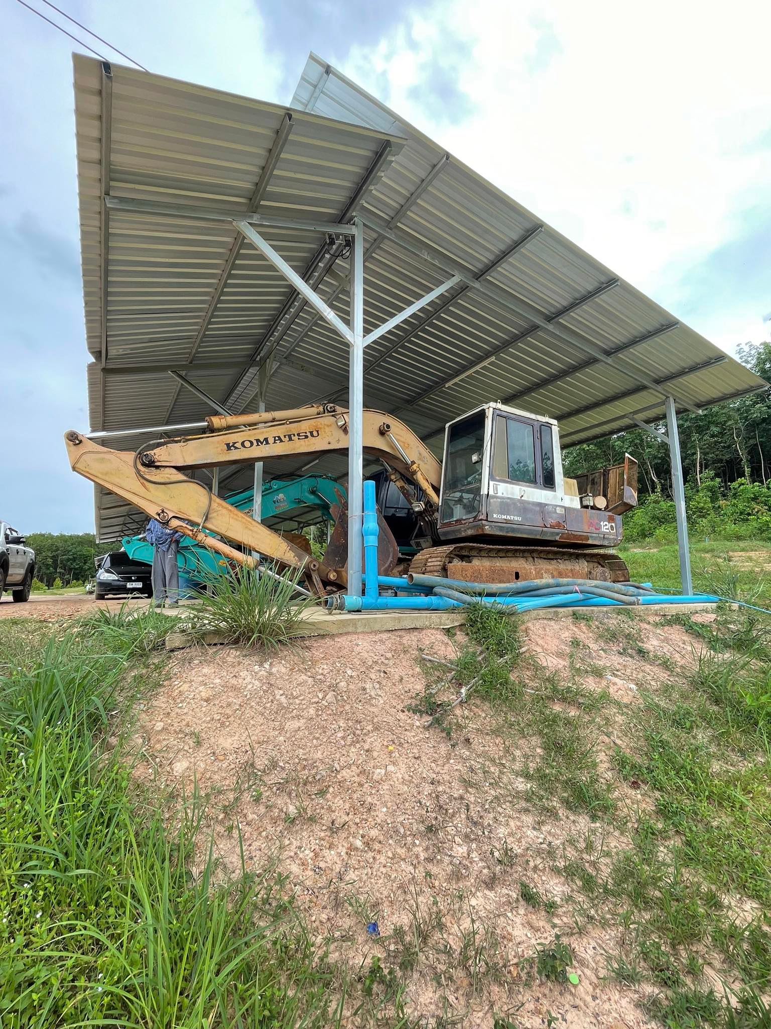 รถแบคโฮ KOMATSU รุ่น PC120-3 พร้อมใช้งาน รถแบคโฮ KOMATSU รุ่น PC120-3 พร้อมใช้งาน