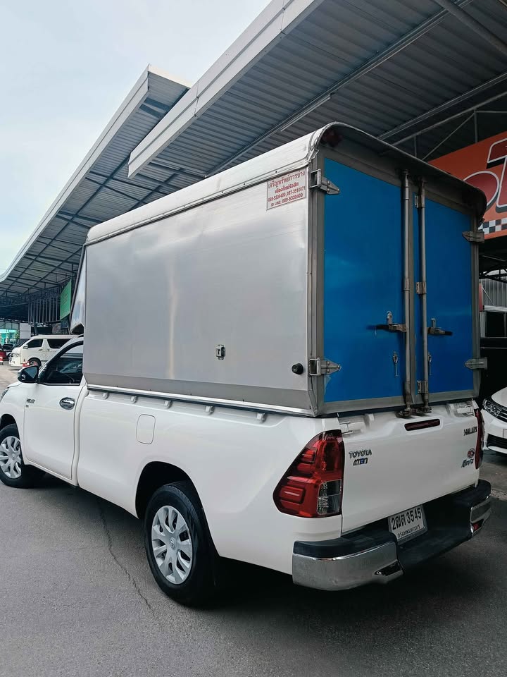 Toyota Revo Standard 2.5J+ ปี 2018  33,500 กิโล