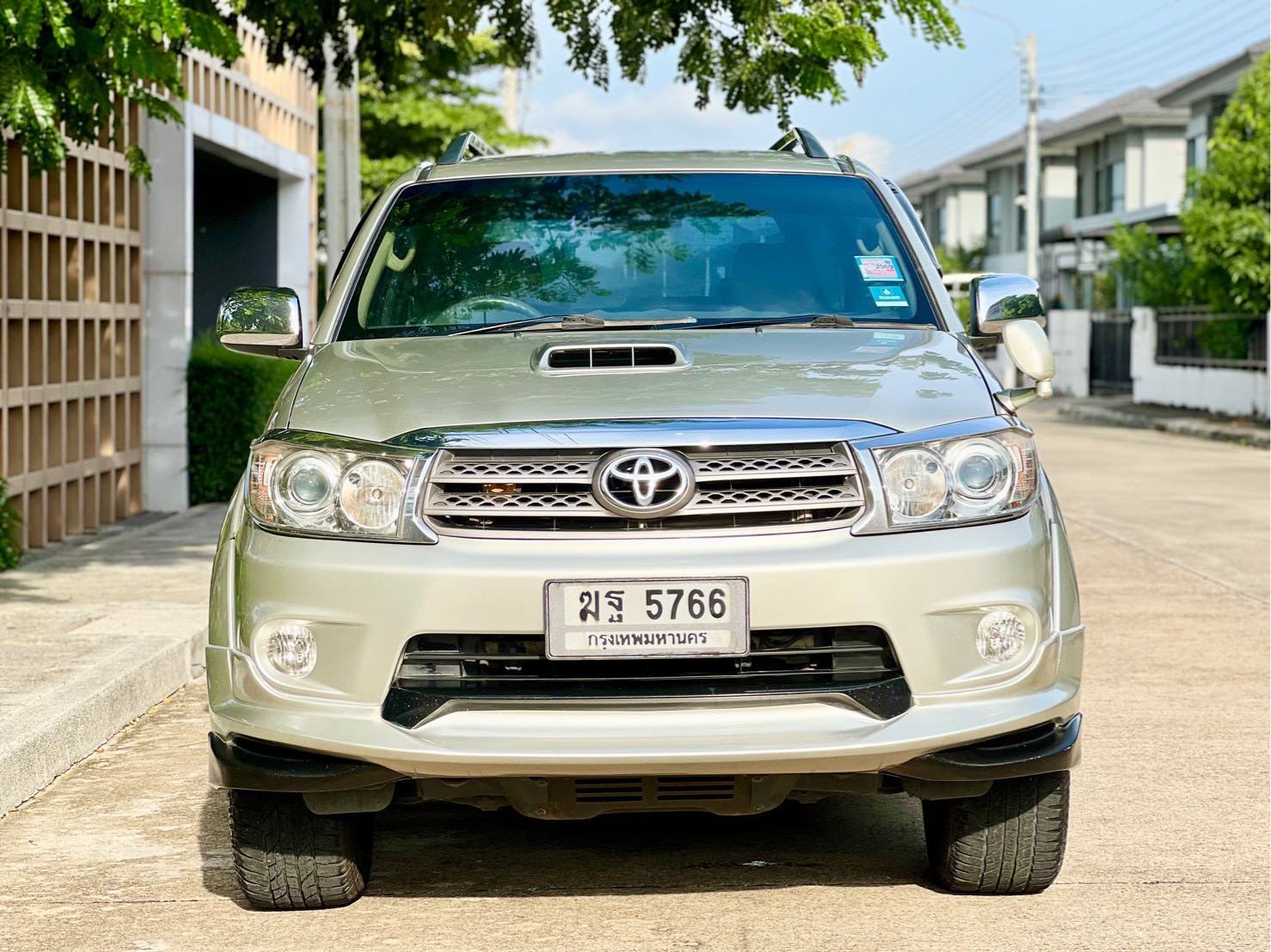 Toyota Fortuner 3.0V 2wd ปี 2008 ไม่มีอุบัติเหตุ Toyota Fortuner 3.0V 2wd ปี 2008 ไม่มีอุบัติเหตุ