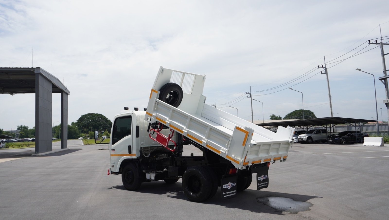 ISUZU NMR130 ดั้มพ์3คิว ปี62 รถสวย พร้อมใช้