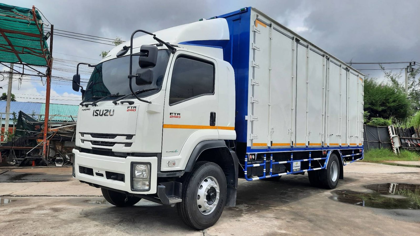 ISUZU FTR240 ปี63 ตู้แห้ง 10บาน พร้อมใช้งาน