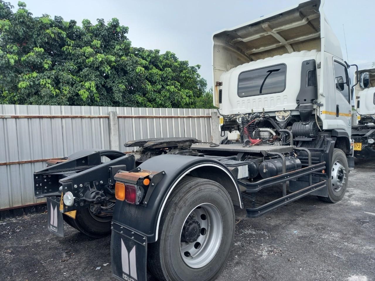 ISUZU FTR240 ปี65 หัวลาก 6ล้อ รถใหม่ สวยพร้อมใช้งาน