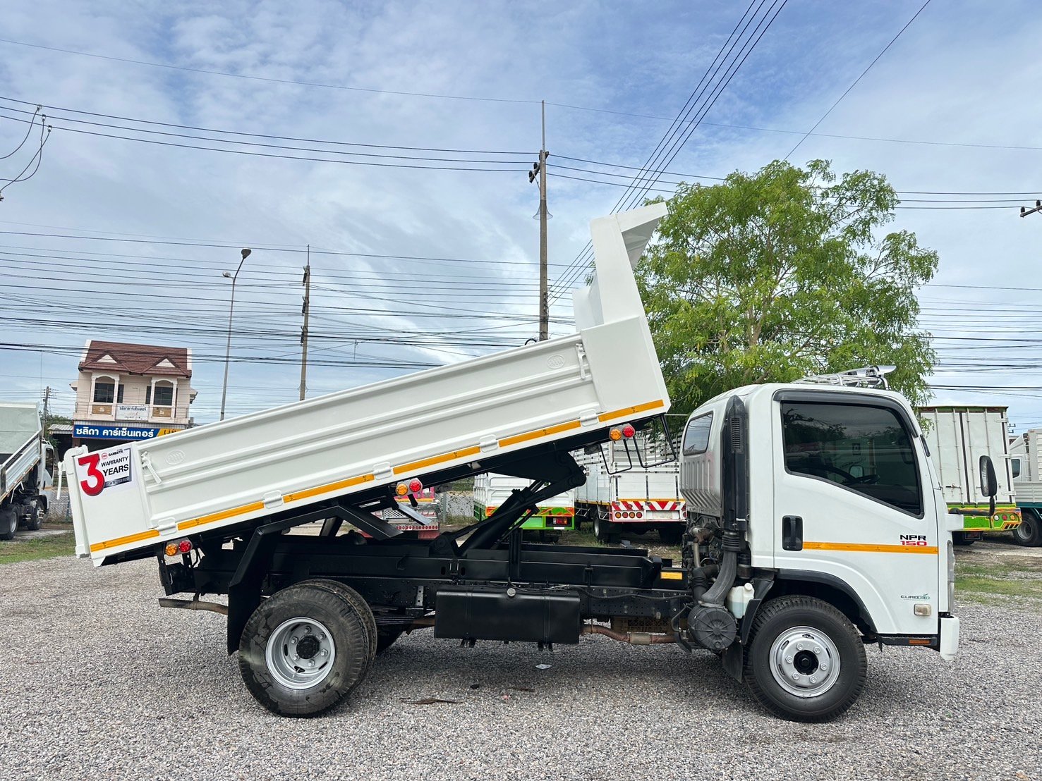 ISUZU NPR150 ดั้มพ์ ปี58 กระบะยาว4เมตร