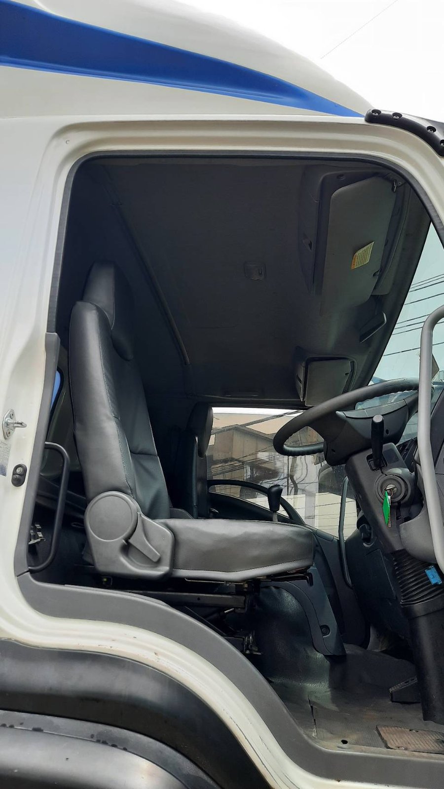 ISUZU FTR240 ปี63 ตู้แห้ง 10บาน พร้อมใช้งาน
