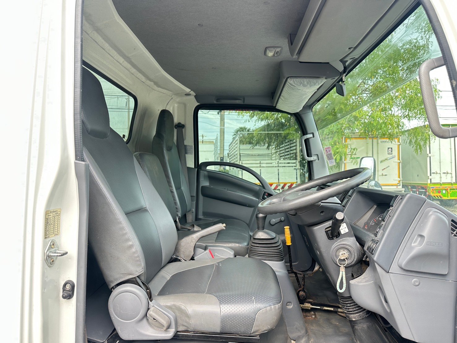 ISUZU NPR150 ดั้มพ์ ปี58 กระบะยาว4เมตร