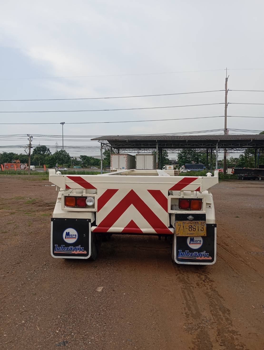 หางก้างสั้น สามมิตร ปี 48