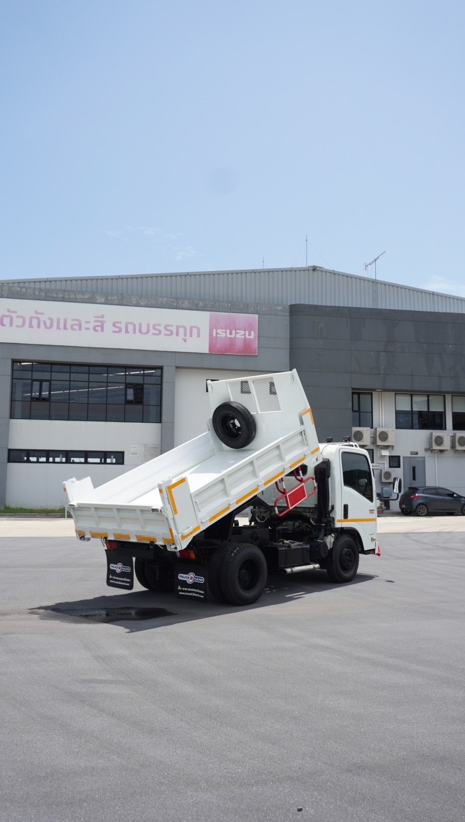 ISUZU NMR130 ดั้มพ์3คิว ปี62 รถสวย พร้อมใช้