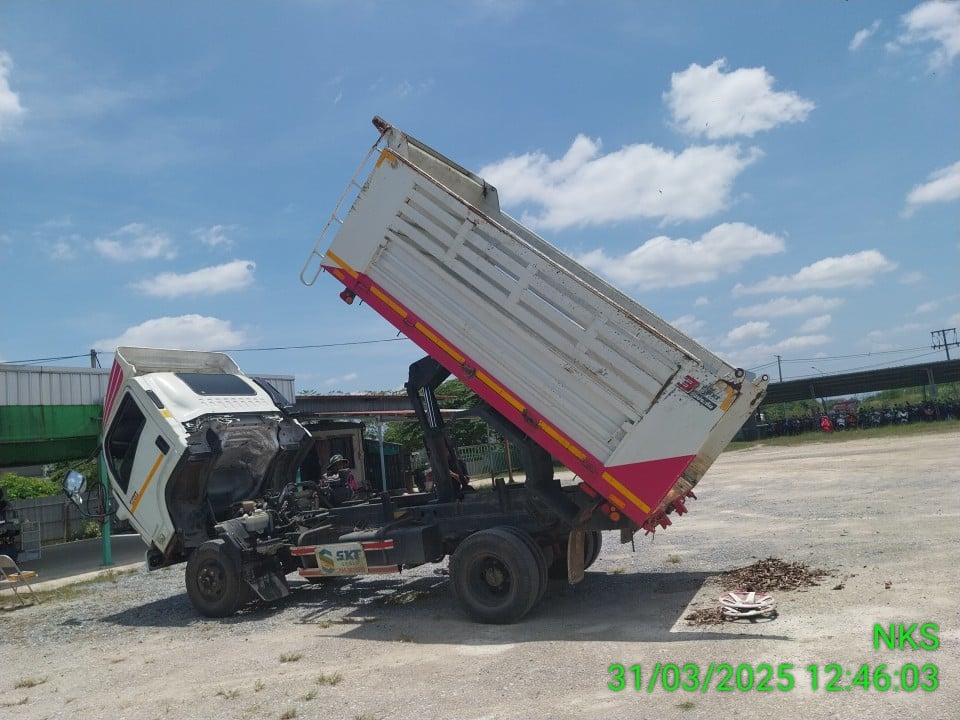 ISUZU FRR ดั้มพ์ ปี22 (70-5548) ISUZU FRR ดั้มพ์ ปี22 (70-5548)