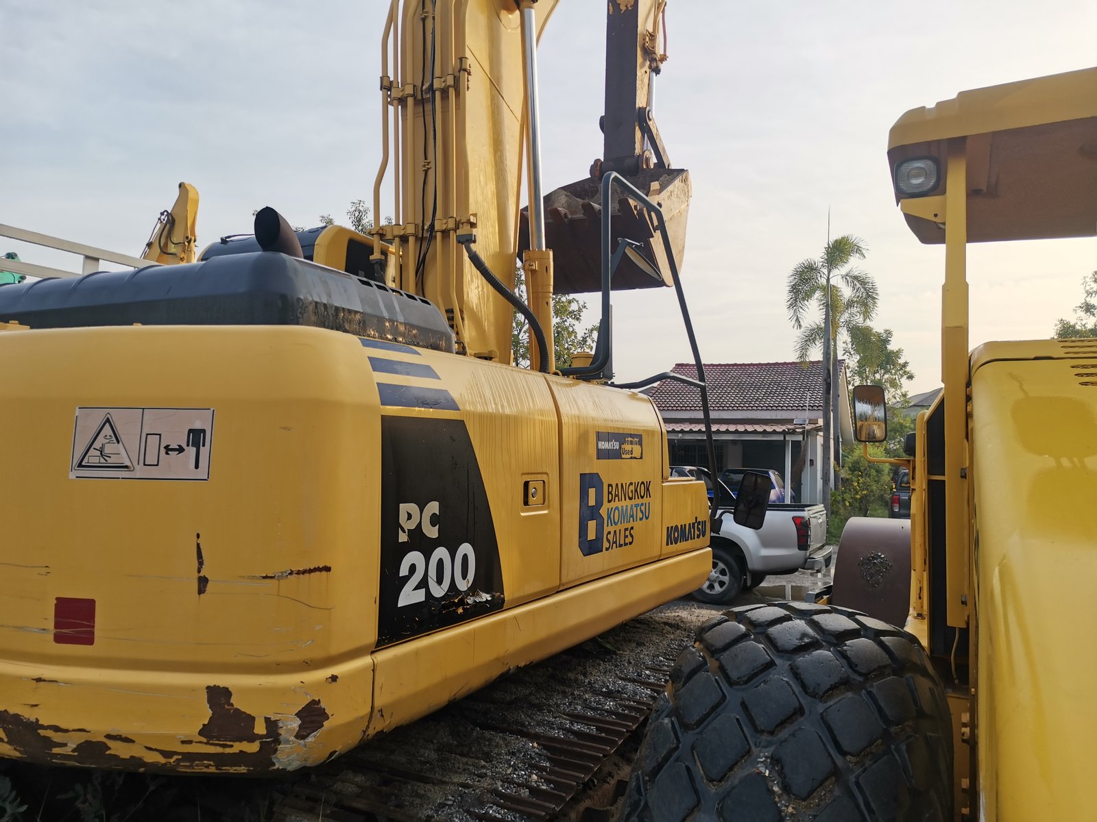 Komatsu 200-8N1 สภาพสวย พร้อมระบบหัวเจาะ เช็คระยะศูนย์ตลอด