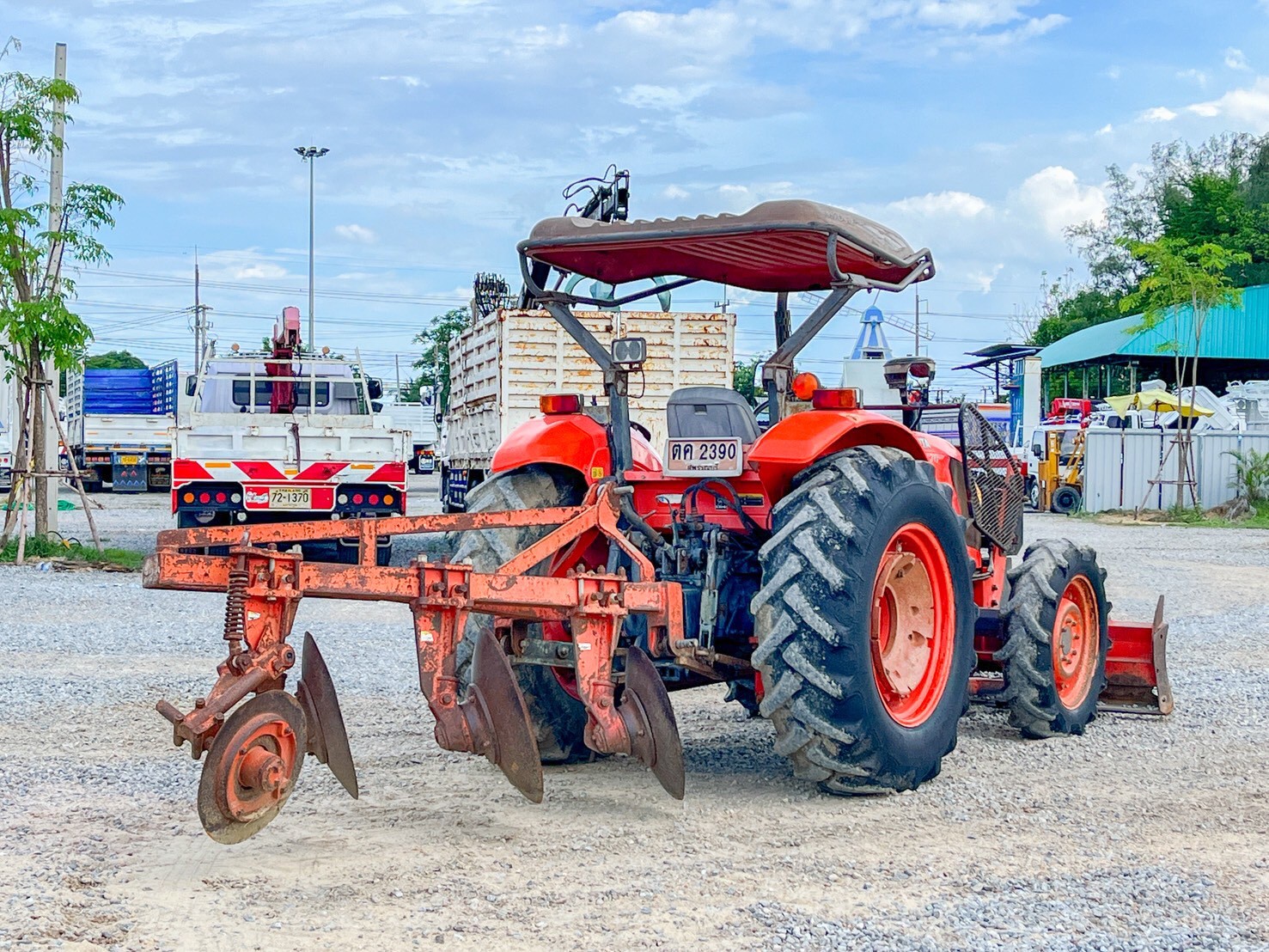 รถไถ KUBOTA M7040