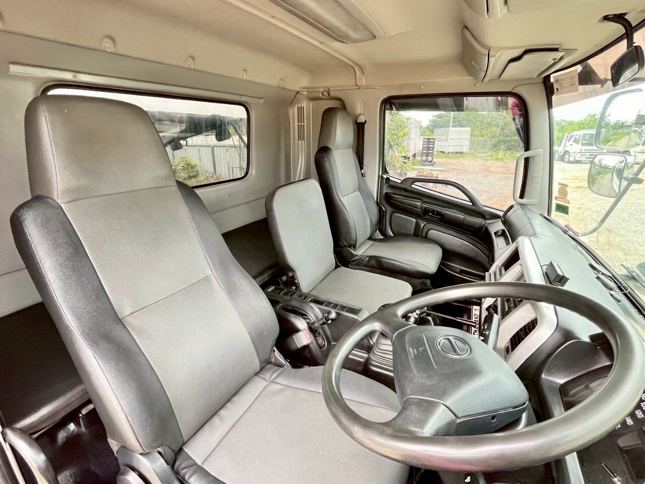 HINO 344 ดั้ม ปี64 แม่-ลูก HINO 344 ดั้ม ปี64 แม่-ลูก
