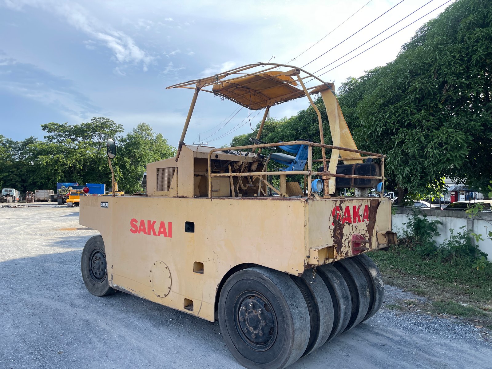 รถบด SAKAI 9 ล้อยาง รุ่น 7409 รถบด SAKAI 9 ล้อยาง รุ่น 7409