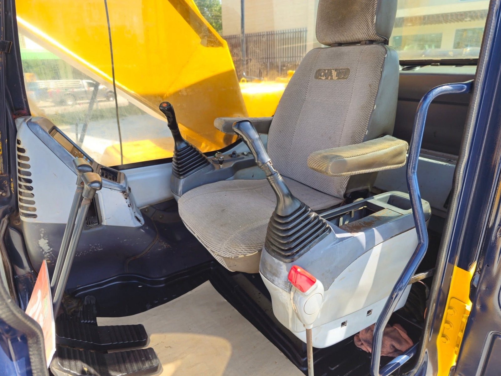 📣รถแบ็คโฮ KOMATSU PC200-7 150แรง ปี 48(4599)