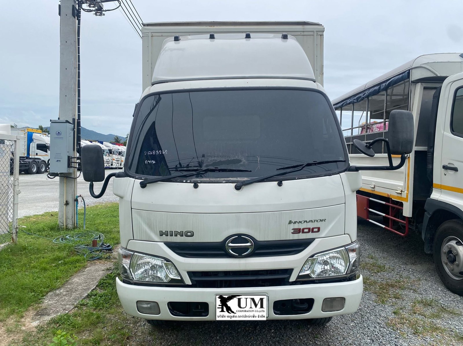 สี่ล้อจัมโบ้ HINO XZU 136แรง ปี 63 (3262)