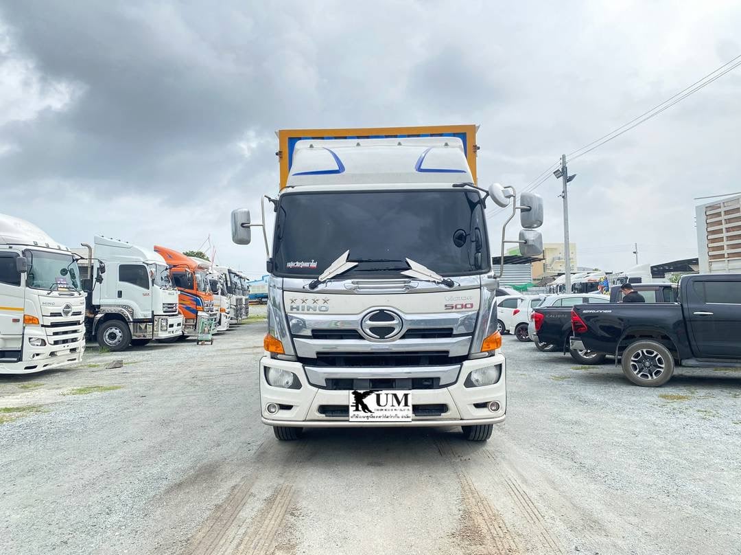 หกล้อตู้สิบบาน HINO FG8J 240 แรง ปี 61(0222)