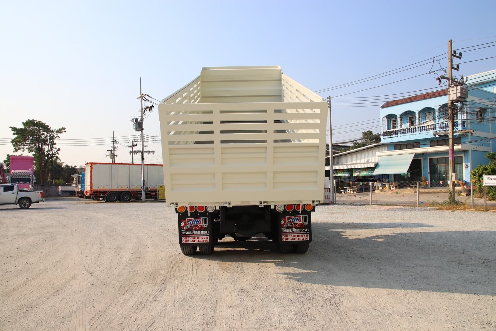 สิบล้อดั้มพ์ HINO FM1A 344 แรง ปี 65 (2753) สิบล้อดั้มพ์ HINO FM1A 344 แรง ปี 65 (2753)