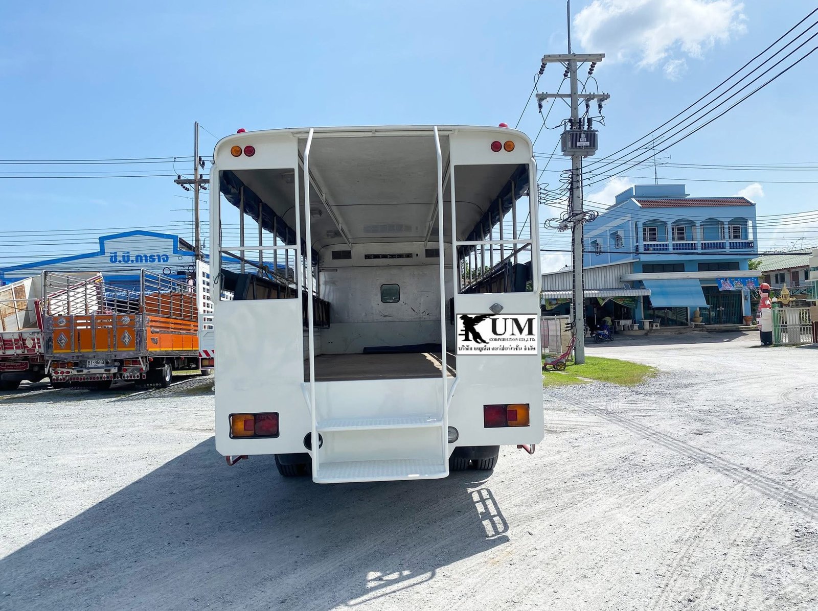 หกล้อโดยสาร HINO FC9J 175 แรง ปี 63(3133)