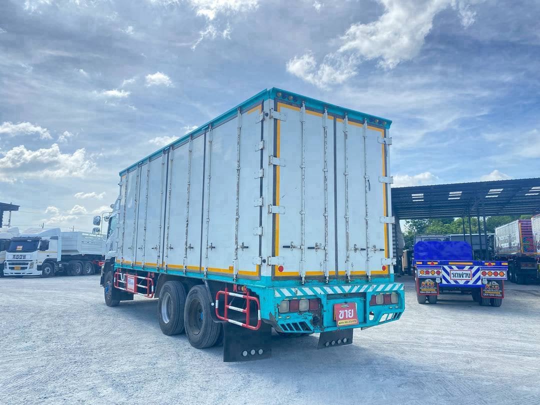 สิบล้อตู้สิบบาน ISUZU FVM 300 แรง ปี 62 (0634) สิบล้อตู้สิบบาน ISUZU FVM 300 แรง ปี 62 (0634)