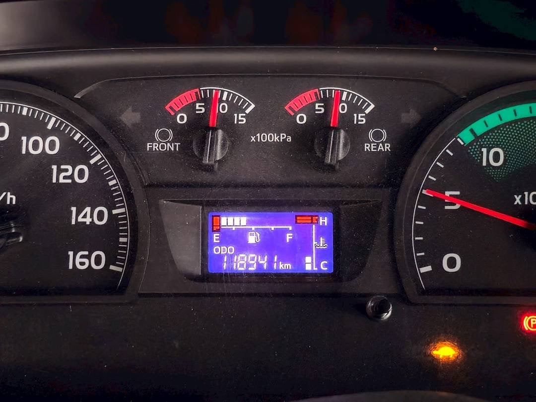 สิบล้อหัวลาก HINO FM2P 380 แรง ปี 67(9672) สิบล้อหัวลาก HINO FM2P 380 แรง ปี 67(9672)