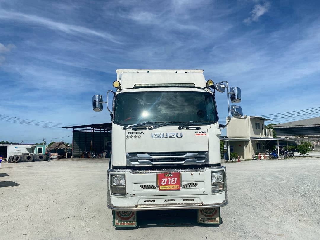 สิบล้อตู้สิบบาน ISUZU FVM 300 แรง ปี 62 (0634) สิบล้อตู้สิบบาน ISUZU FVM 300 แรง ปี 62 (0634)