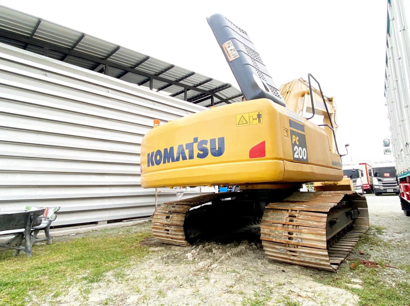 รถแม็คโคร KOMATSU PC200-7 ปี48 150 แรง(4599)