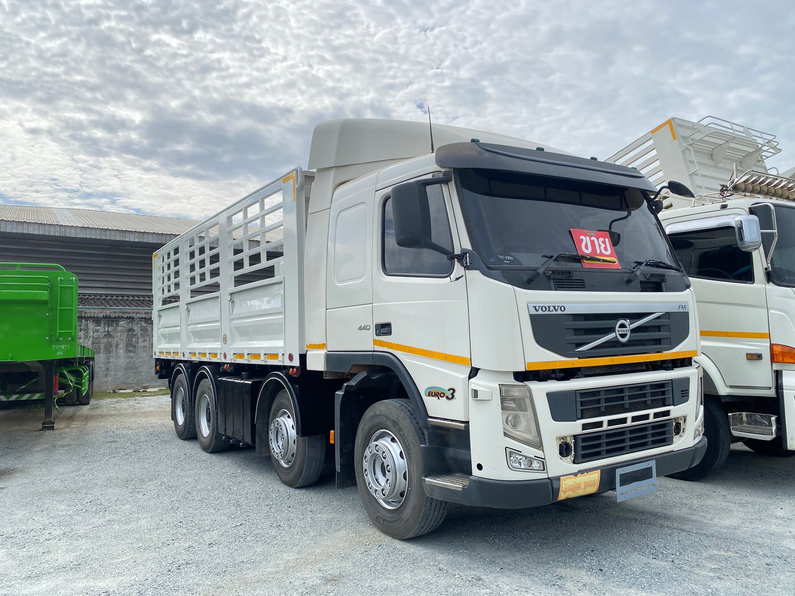 สิบสองล้อคอก VOLVO FM 440 แรง ปี 56(2890) สิบสองล้อคอก VOLVO FM 440 แรง ปี 56(2890)