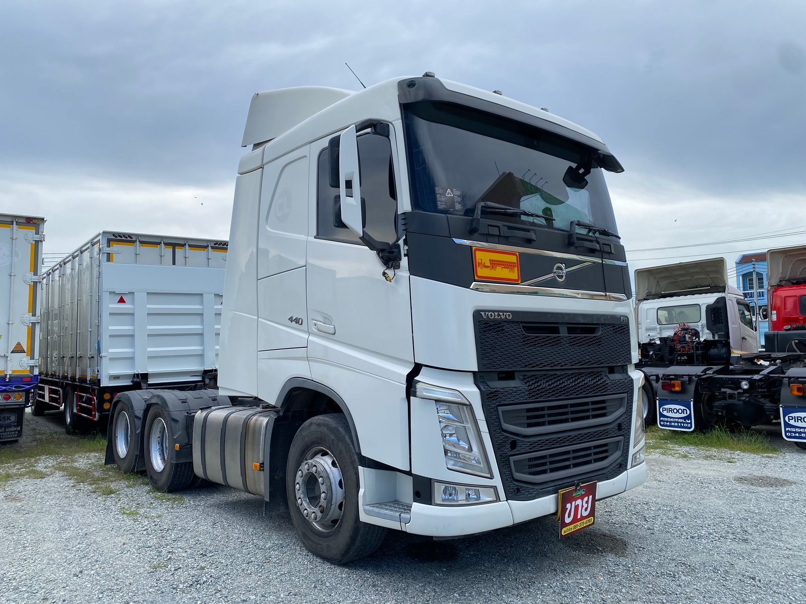 สิบล้อหัวลาก VOLVO FH 440 แรง ปี 61(4395)