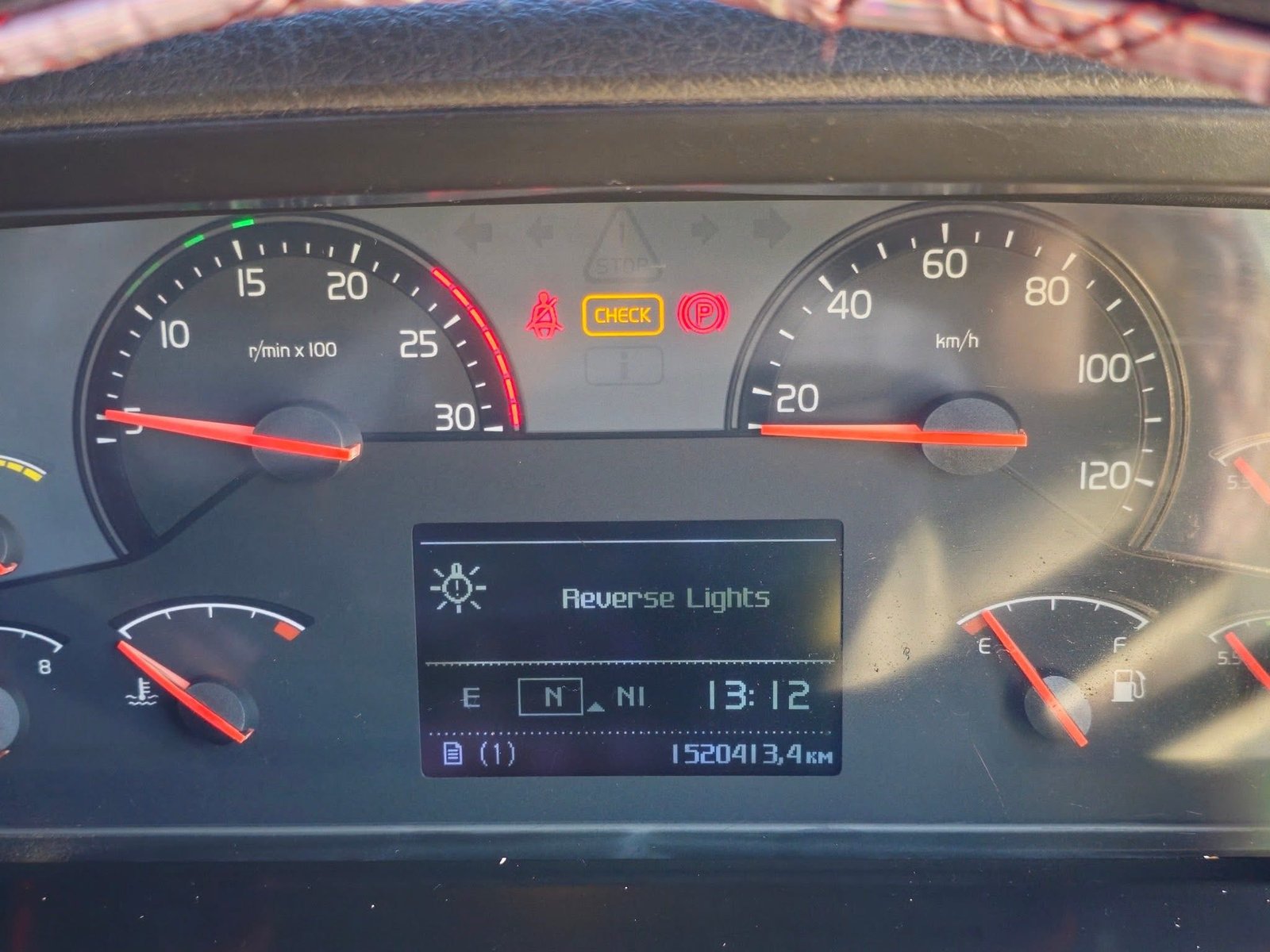 สิบล้อหัวลาก volvo FM136 400 แรง ปี 53(9325) สิบล้อหัวลาก volvo FM136 400 แรง ปี 53(9325)