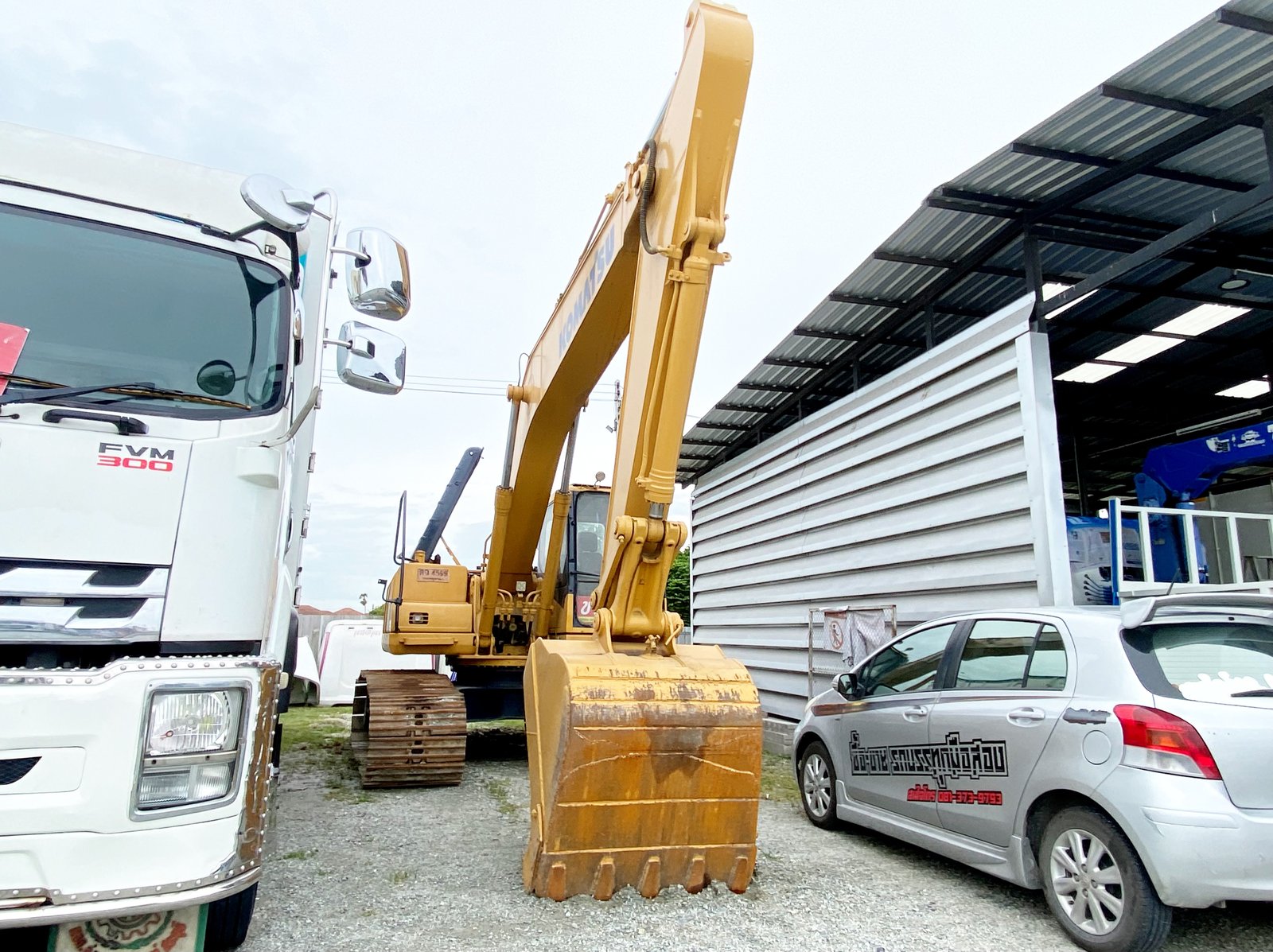 รถแม็คโคร KOMATSU PC200-7 ปี48 150 แรง(4599)