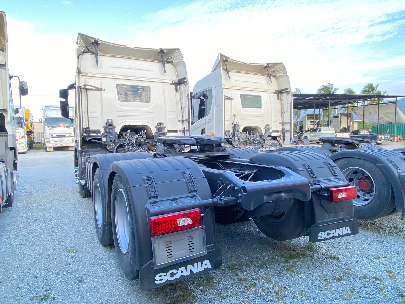 สิบล้อหัวลาก SCANIA P360 360 แรงปีผลิต 65 (7373) สิบล้อหัวลาก SCANIA P360 360 แรงปีผลิต 65 (7373)