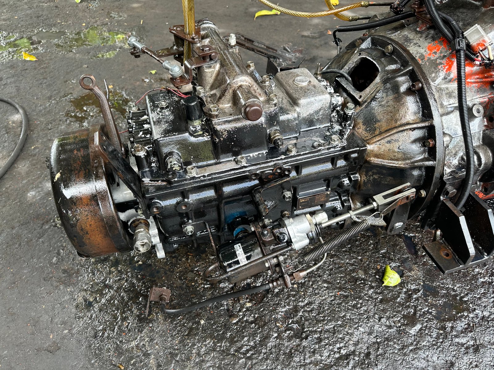 ขายเครื่องยนต์isuzu6he195แรงพร้อมเกียร์
