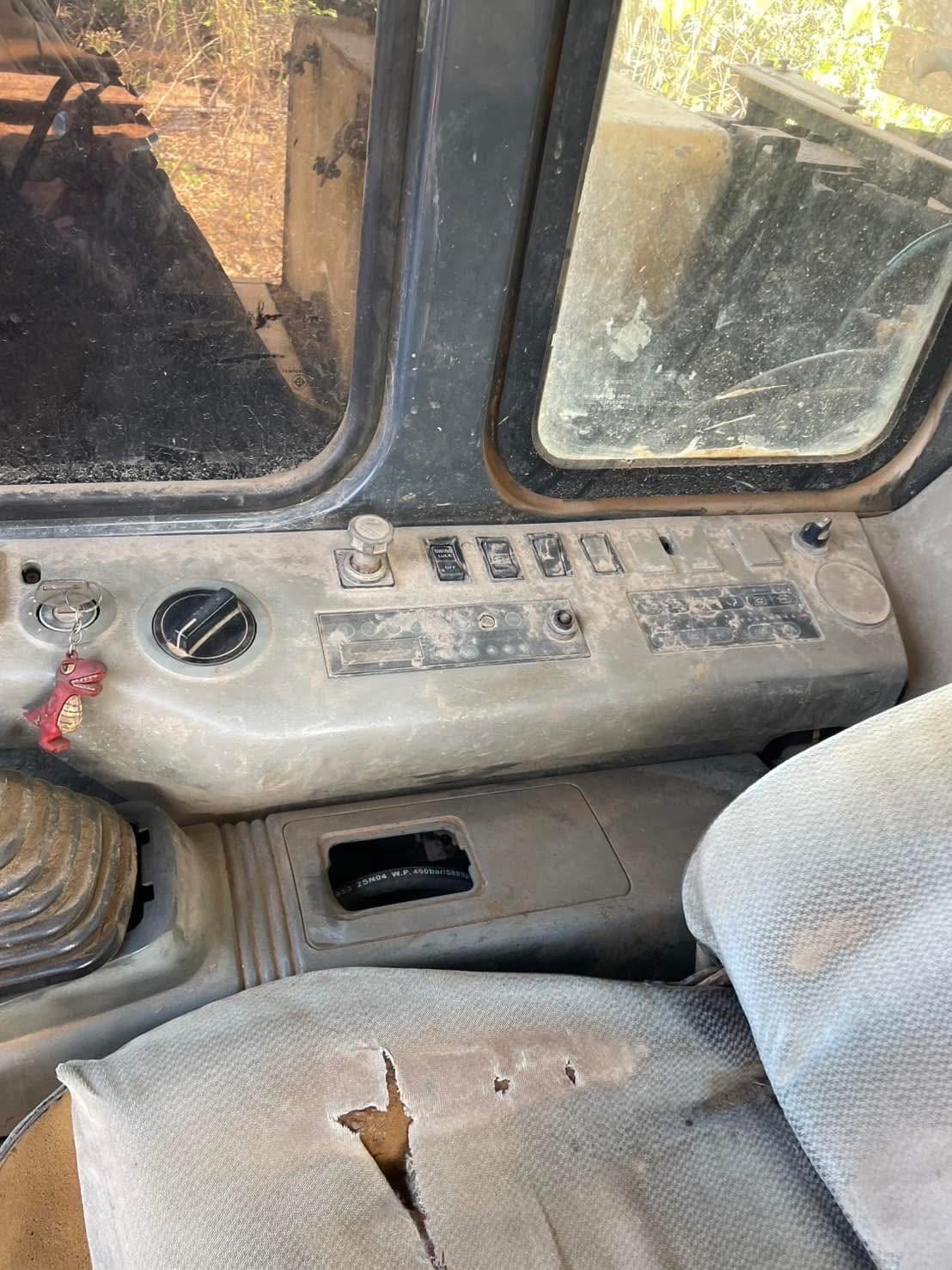 ขายรถ KOMATSU PC 100-6