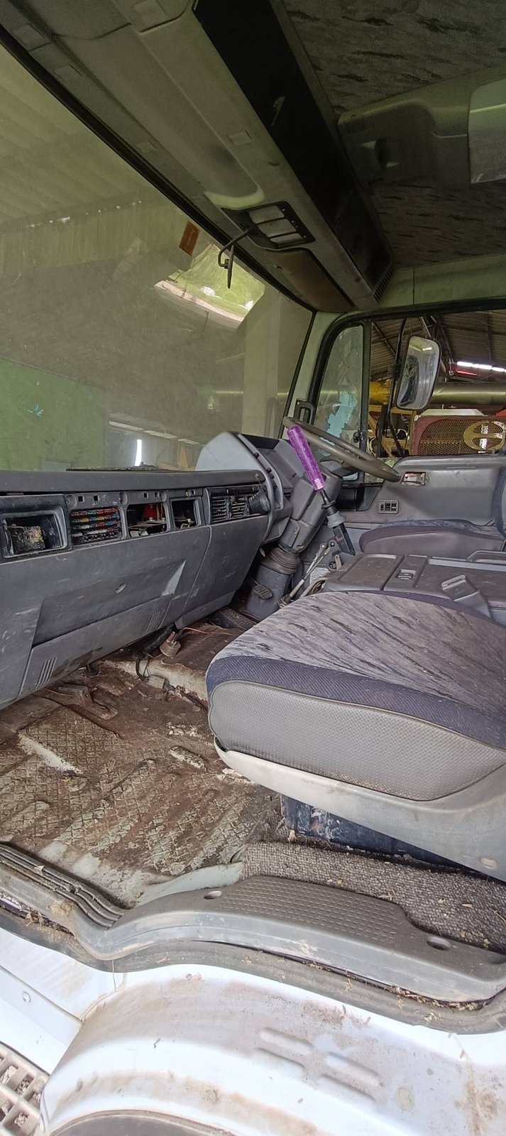 ขายรถ 6 ล้อดั้ม hino 180