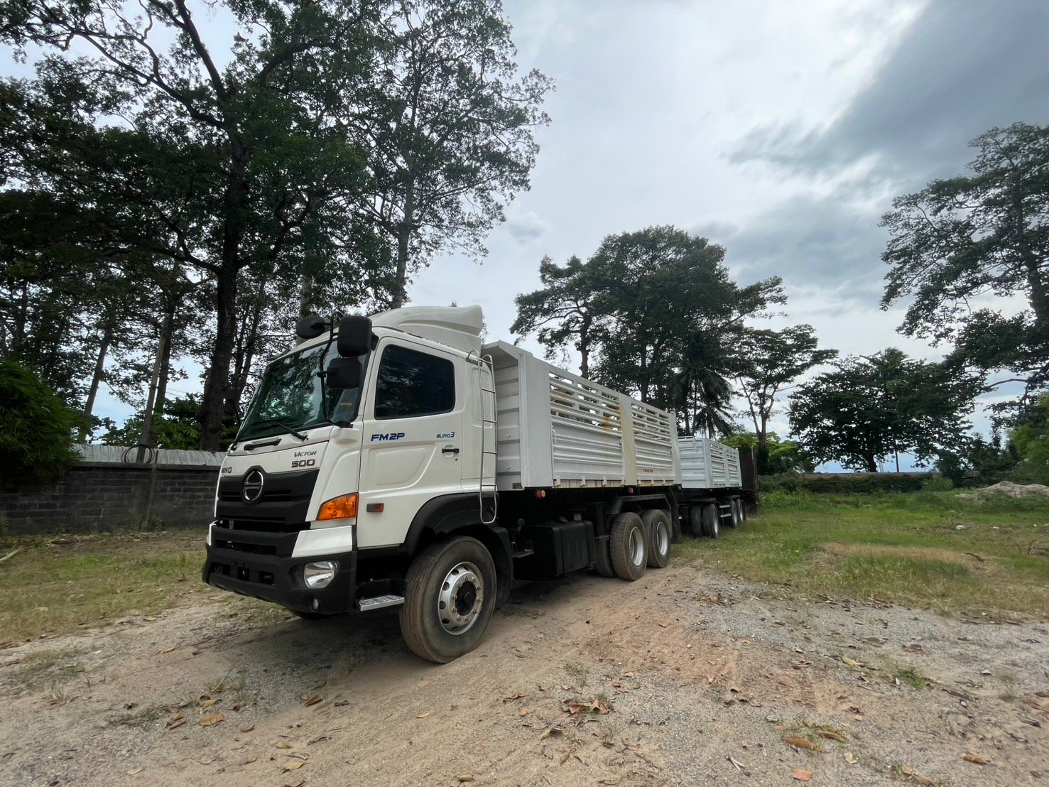 ขายรถสิบล้อ hino 380 แรง